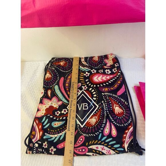Vera Bradley cinch sack 13x16" Black Paisley bag # 156007 plus 2 reusable totes - Picture 3 of 4